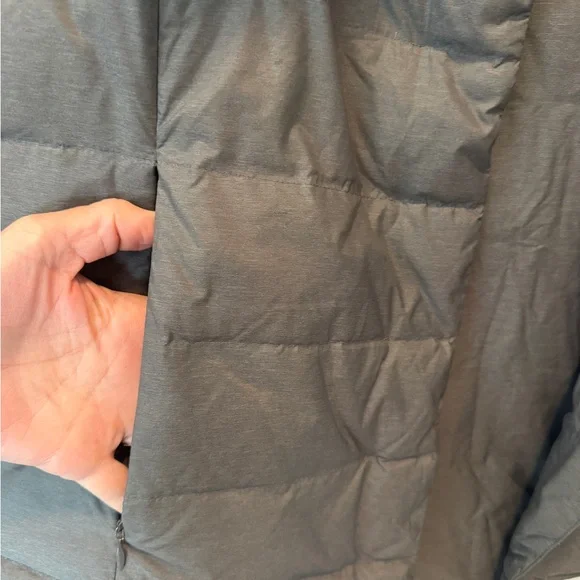 Eileen Fisher Melange Recycled Nylon Down Vest Charcoal M - Picture 5 of 8